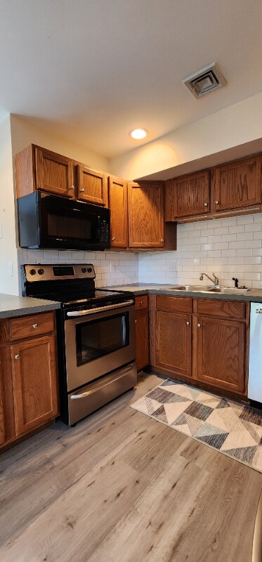 Building Photo - 1250 Hunters Ridge Dr