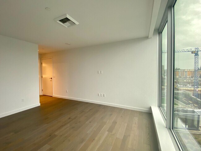 Building Photo - 188 Bellevue Way NE
