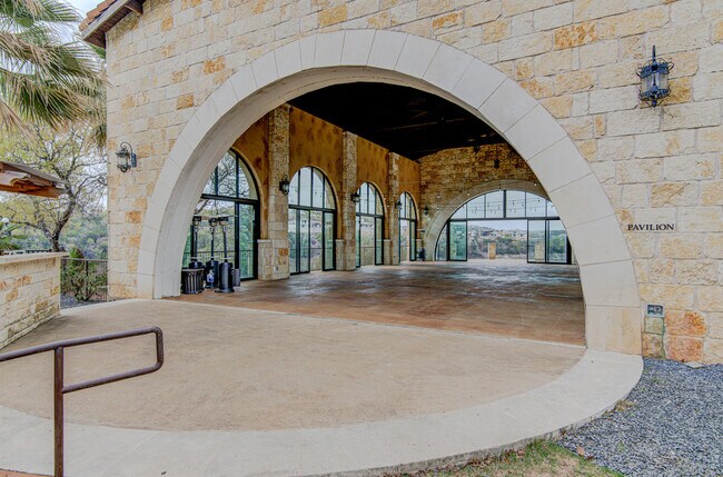 Building Photo - 107 Cascading Water Pl