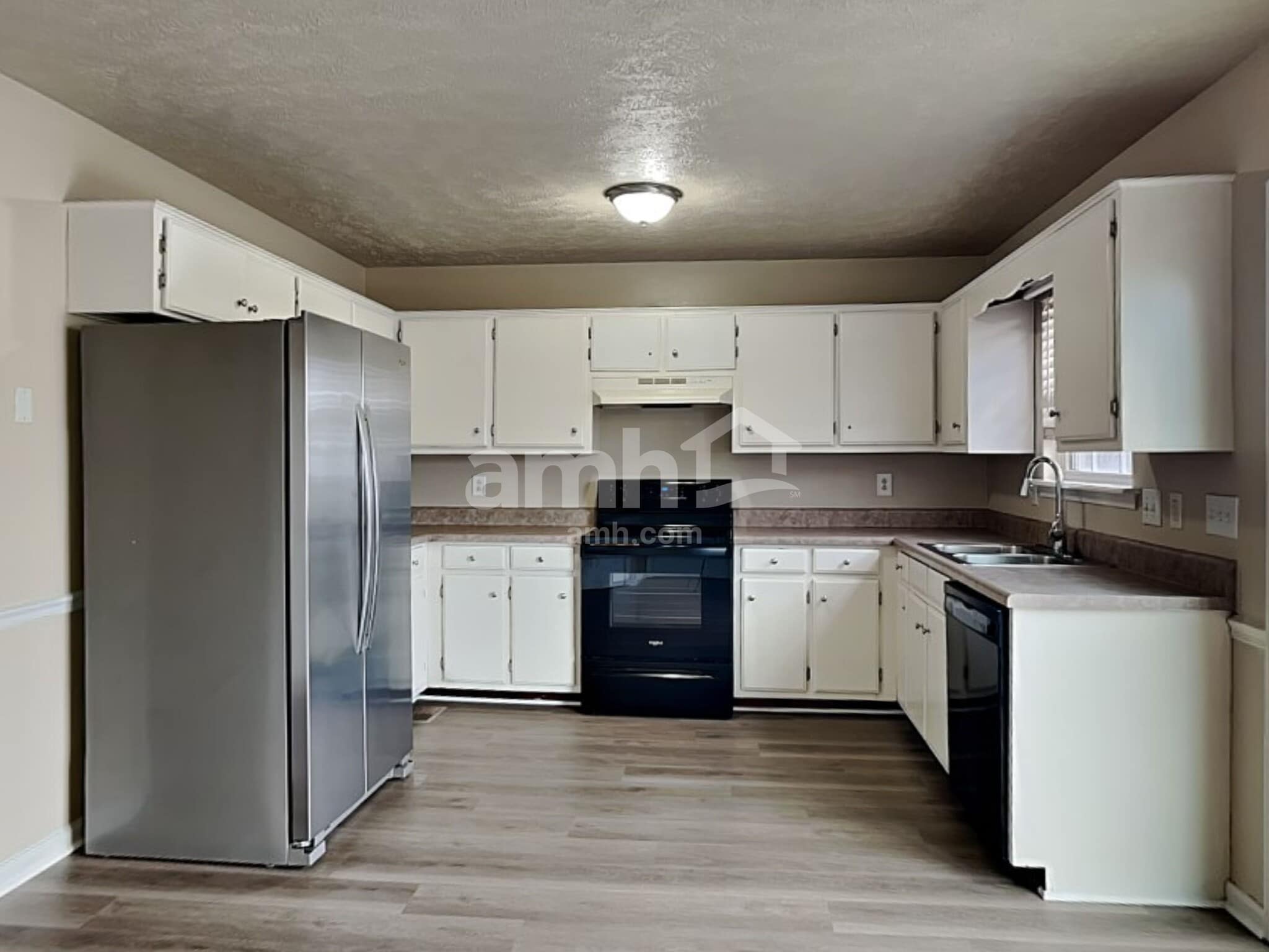 Building Photo - 403 Wooded Valley Ct