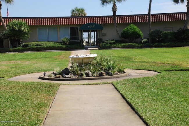 Building Photo - 2325 Costa Verde Blvd