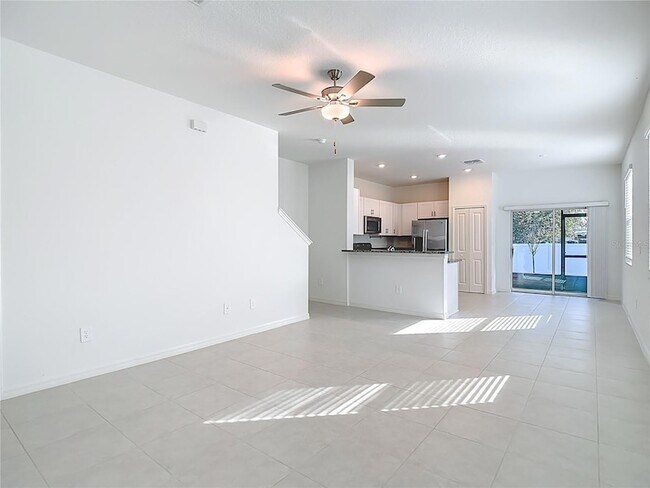 Building Photo - 6170 Shiner St