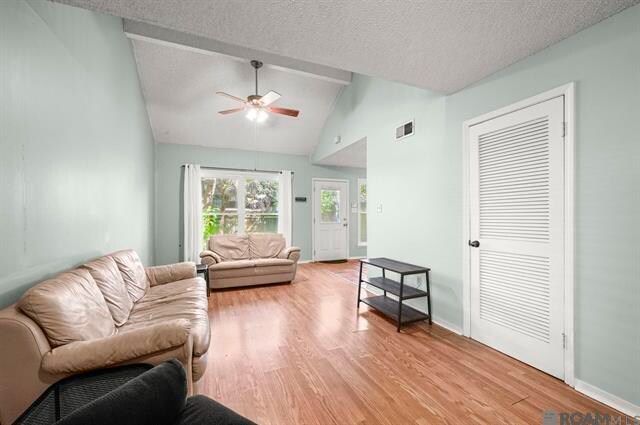 Building Photo - 1550 Sharlo Ave