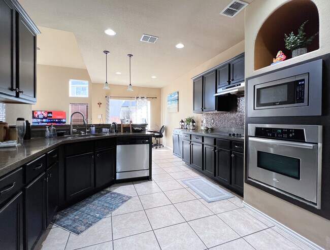 Building Photo - 10419 Avalon Rdg