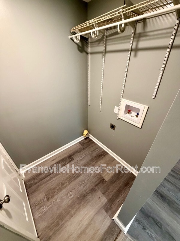 Building Photo - 120 Leslie Ave