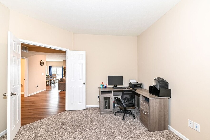 Building Photo - 16406 Taconite Dr