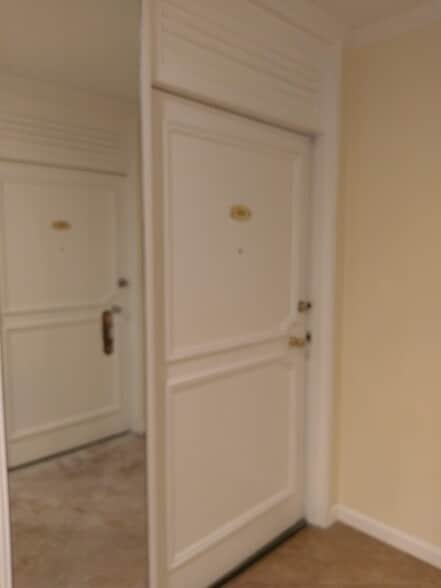 Entrance - 540 Kelton Ave