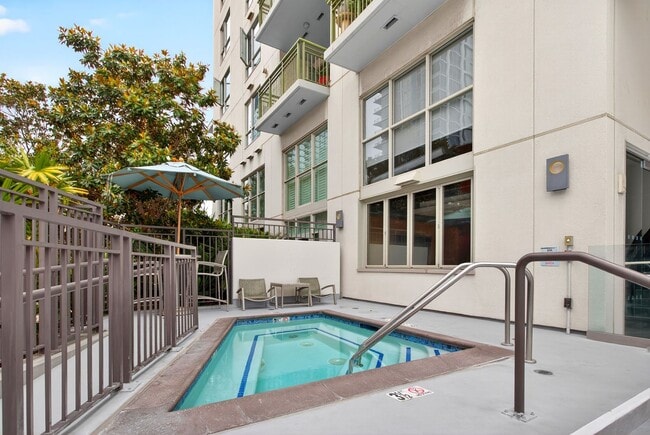 Building Photo - Stunning Two-Story Treo Residence in Littl...