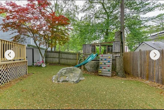 Building Photo - 16 Bowstring Way