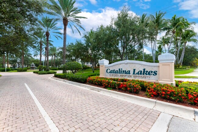 Building Photo - 435 Capistrano Dr