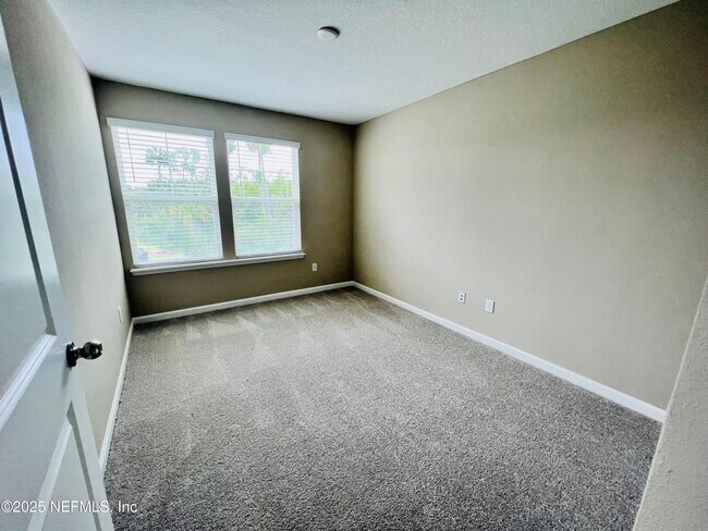 Building Photo - 2657 Sandy Dune Dr