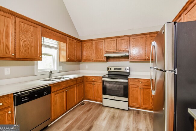 Building Photo - 45 Indian Hills Dr