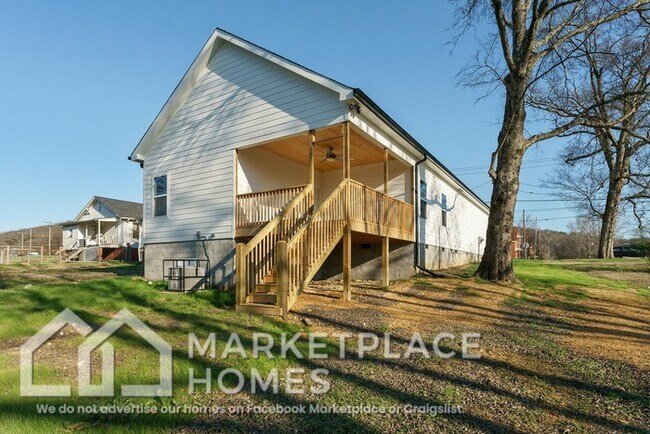 Building Photo - 2901 Dodson Ave