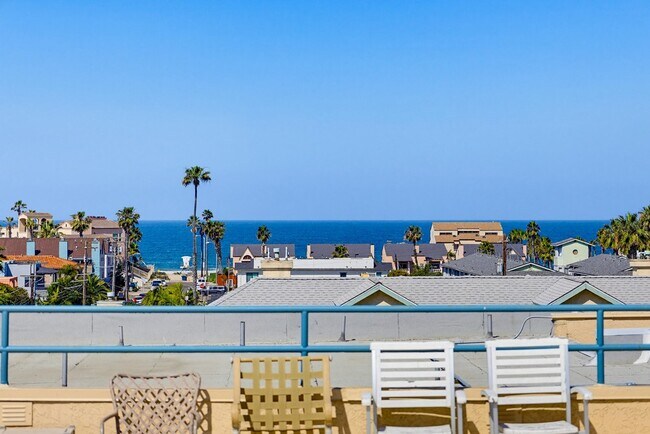 Building Photo - 270 Dahlia Ave