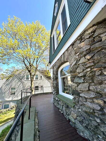 Building Photo - 14 Selkirk Rd