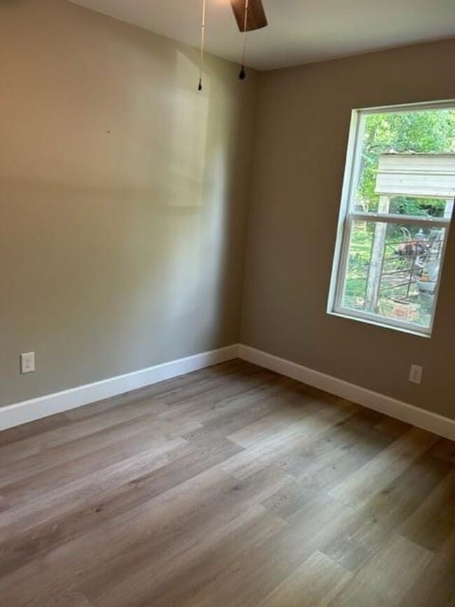 Building Photo - Cozy 3 Bedroom 2 Bath Home in Bowie X