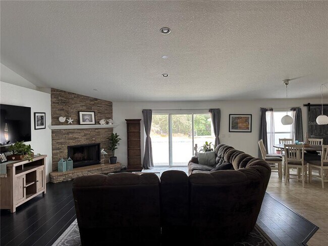 Building Photo - 5906 SW 172nd Loop