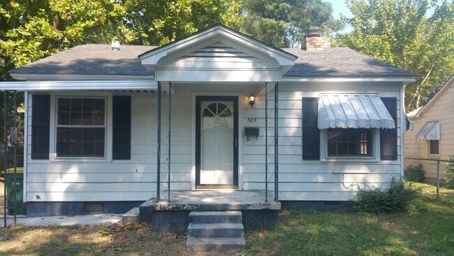 Primary Photo - 505 Gordon St