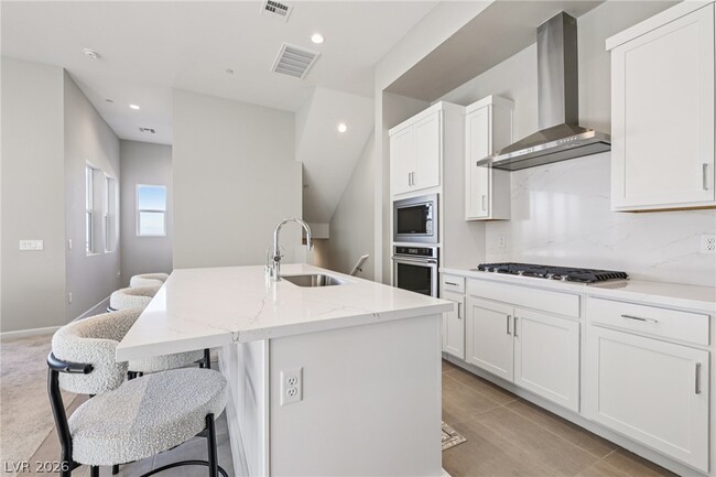 Building Photo - 3338 Esker Rdg Ave