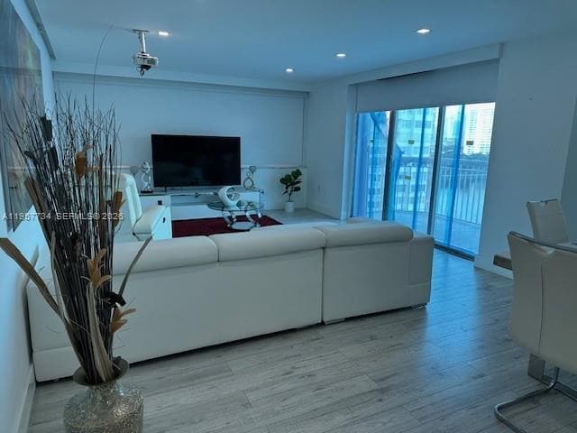 Building Photo - 18041 Biscayne Blvd