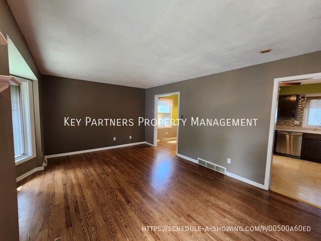 Building Photo - 10710 W 91st Terrace