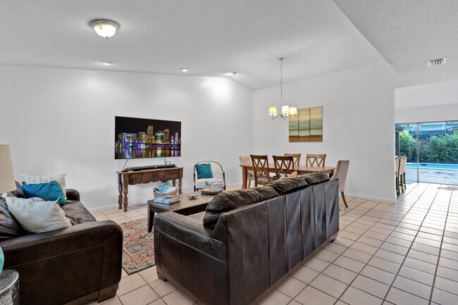 Building Photo - 15139 SW 92nd Terrace