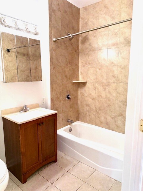 Guest Bath - 18 Baldwin St
