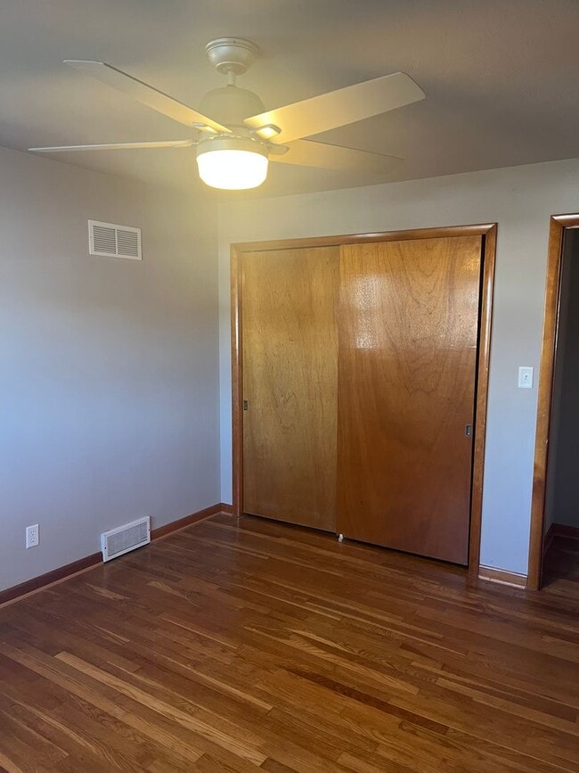 Building Photo - 2006 White St