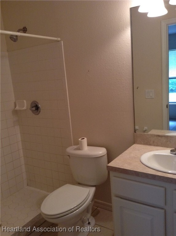 Building Photo - 214 Pigeon Ave