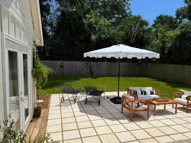 Building Photo - 1716 N 20th Ave