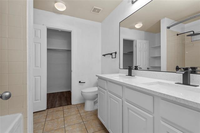 Building Photo - 3256 Torio