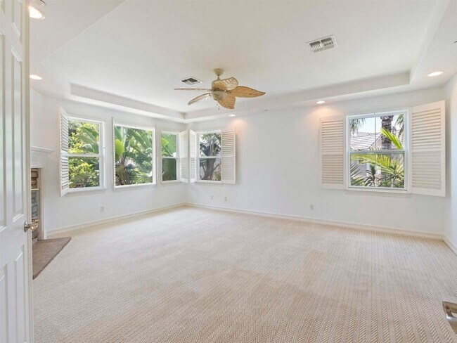Building Photo - 5250 Coleridge Ct