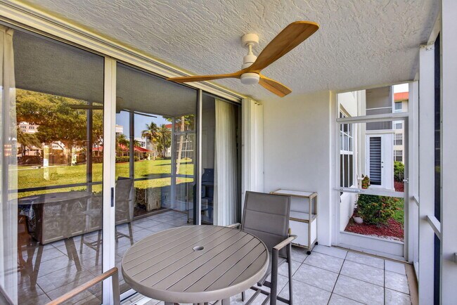 Building Photo - 3150 NE 48th Ct
