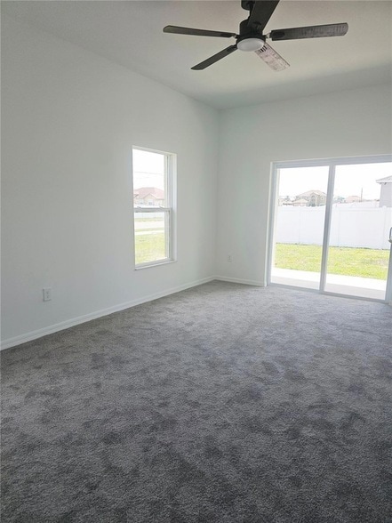 Building Photo - 39 Catalina Ct