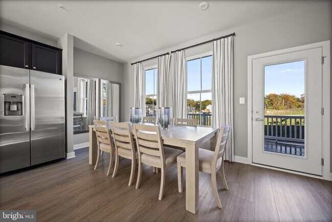 Building Photo - 171 WOODGATE Cir