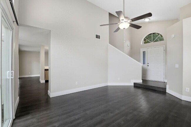 Building Photo - 10669 Satinwood Cir
