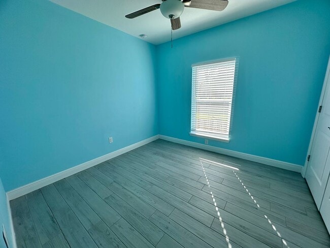 Building Photo - 615 E Virginia Ave