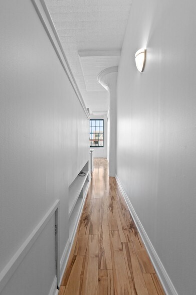 Building Photo - 2429 Locust St