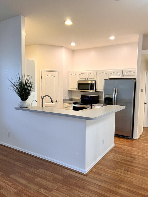 Building Photo - 904 Citrone Ct