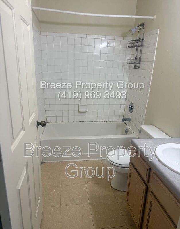 Building Photo - 535 Hope St