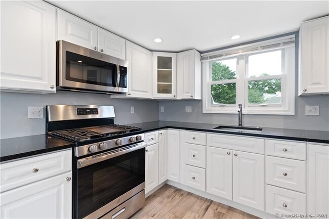 Building Photo - 108 Limewood Ave