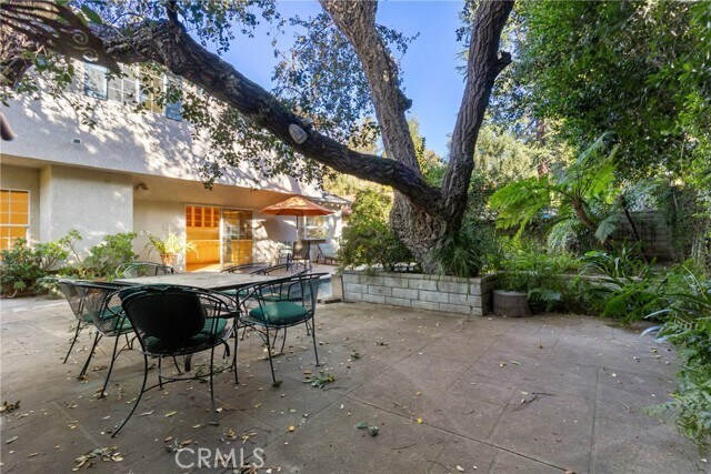 Building Photo - 22068 Martinez St