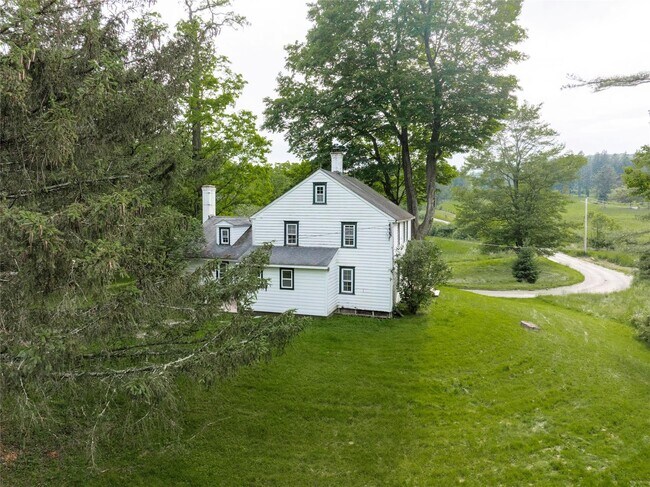 Building Photo - 11 Glen Arden Dr
