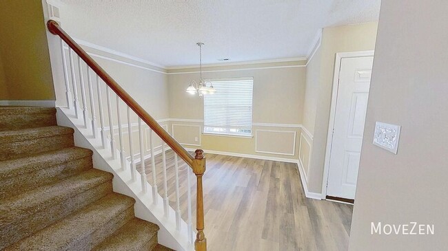 Building Photo - 13531 Willow Falls Rd