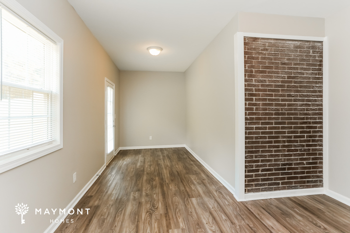 Building Photo - 203 Devonwood Ln