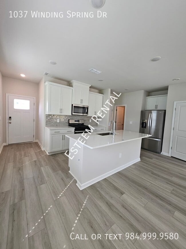 Building Photo - 1037 Winding Spg Dr