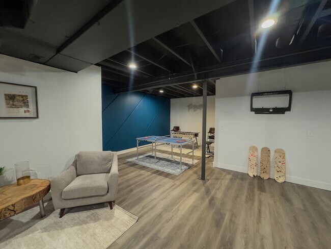 Building Photo - 12660 Enclave Scenic Dr