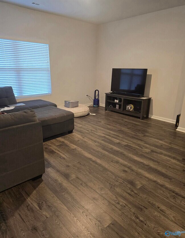 Building Photo - 129 Canonbury Dr