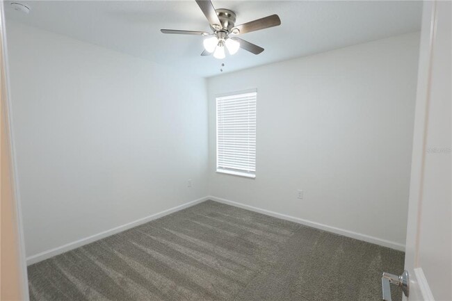 Building Photo - 1821 Heart Lk Dr