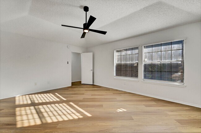 Building Photo - 4051 Saint Christopher Ln